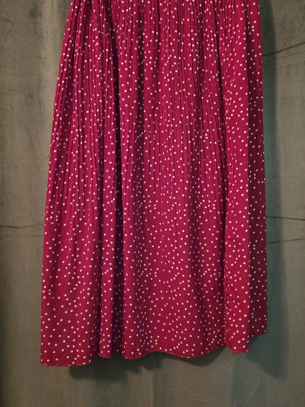Women's Red Polka Dot Pleated Midi Skirt